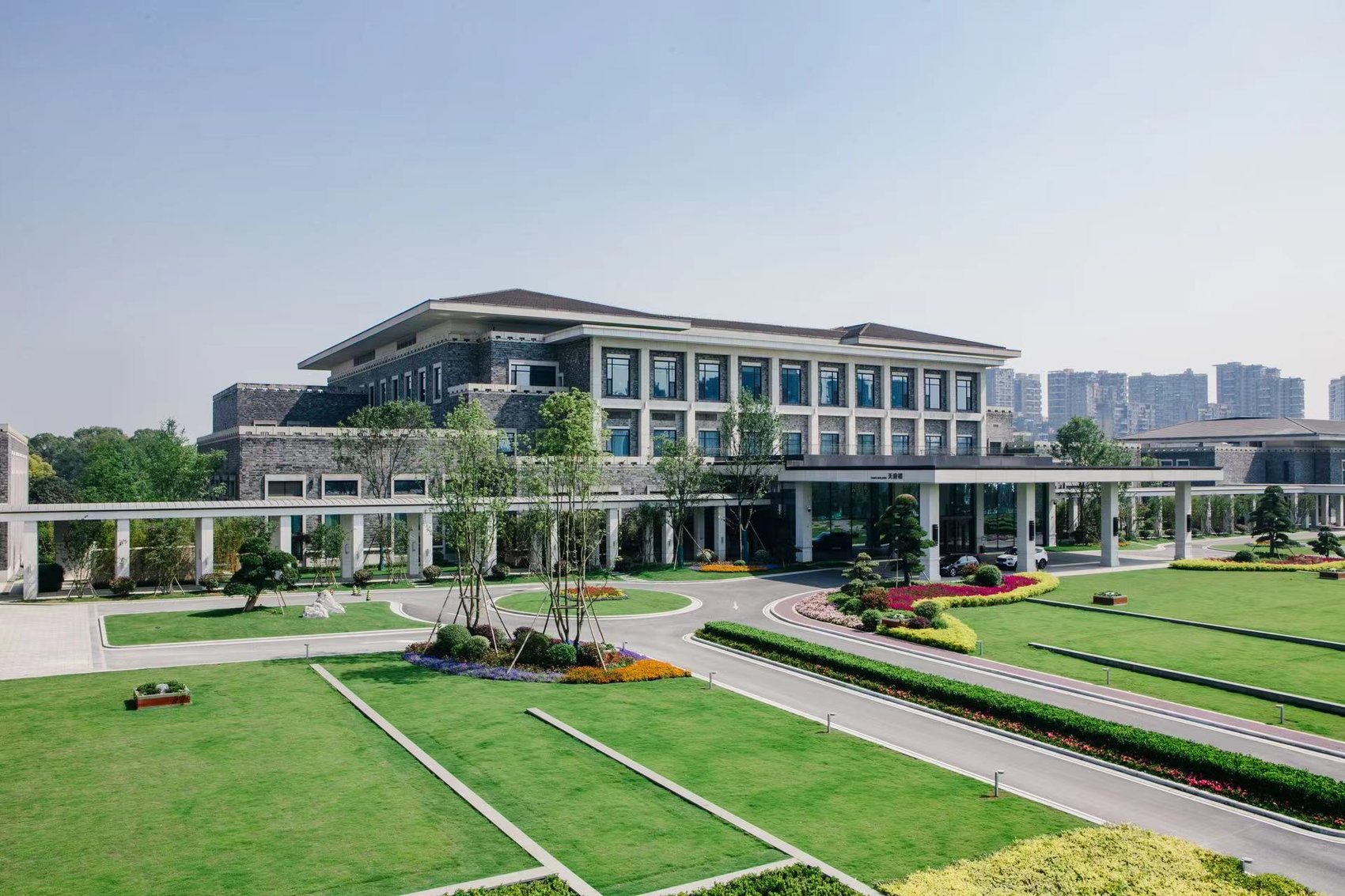 整合全省旅游资产 壮大“万亿级”文旅工业集群 四川ag亚娱集团打造“海内一流着名旅馆集团”