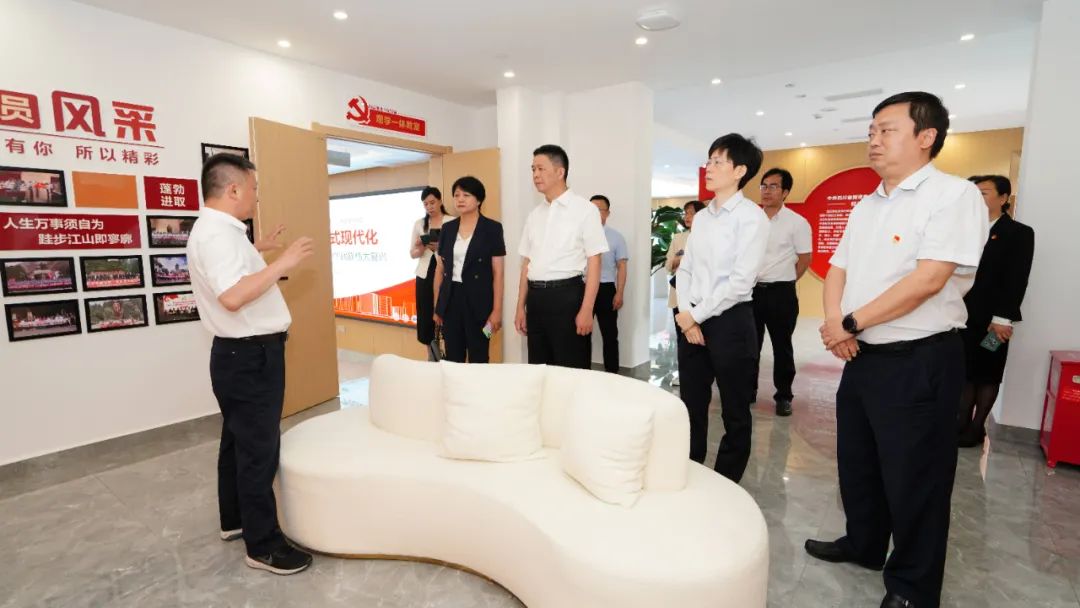 福建省人民政府国有资产监视治理委员会修兴高一行莅临ag亚娱集团党？疾斓餮